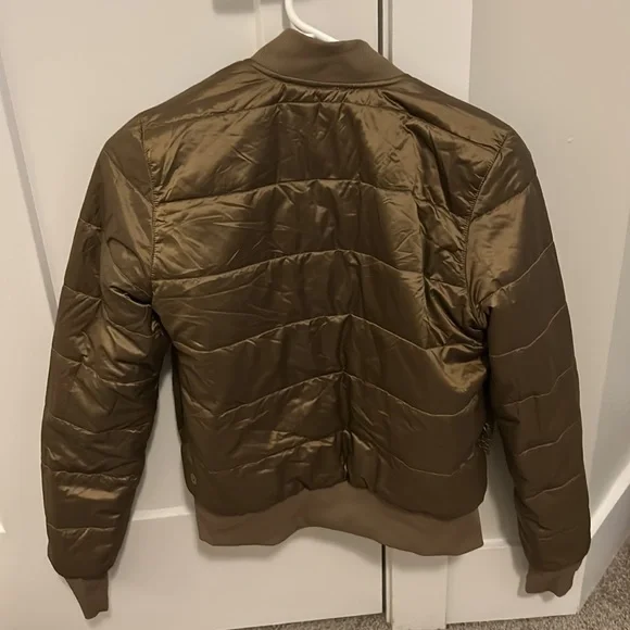 Lululemon Reversible Bomber Jacket - Picture 3 of 4